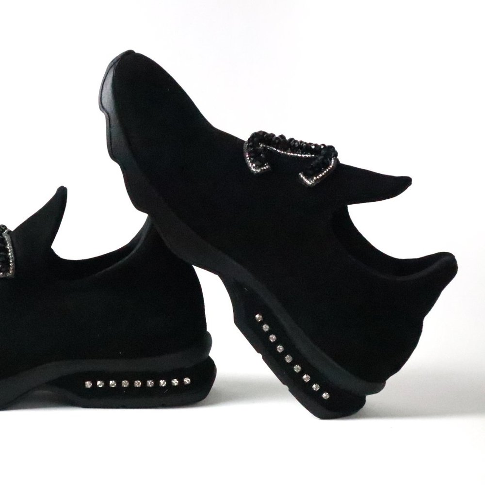 Women's suede sneakers with a logo (NOT original)